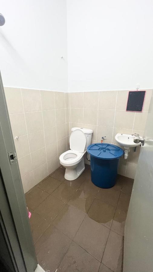 Homestay Near Plaza Tol Bandar Ainsdale Labu ภายนอก รูปภาพ